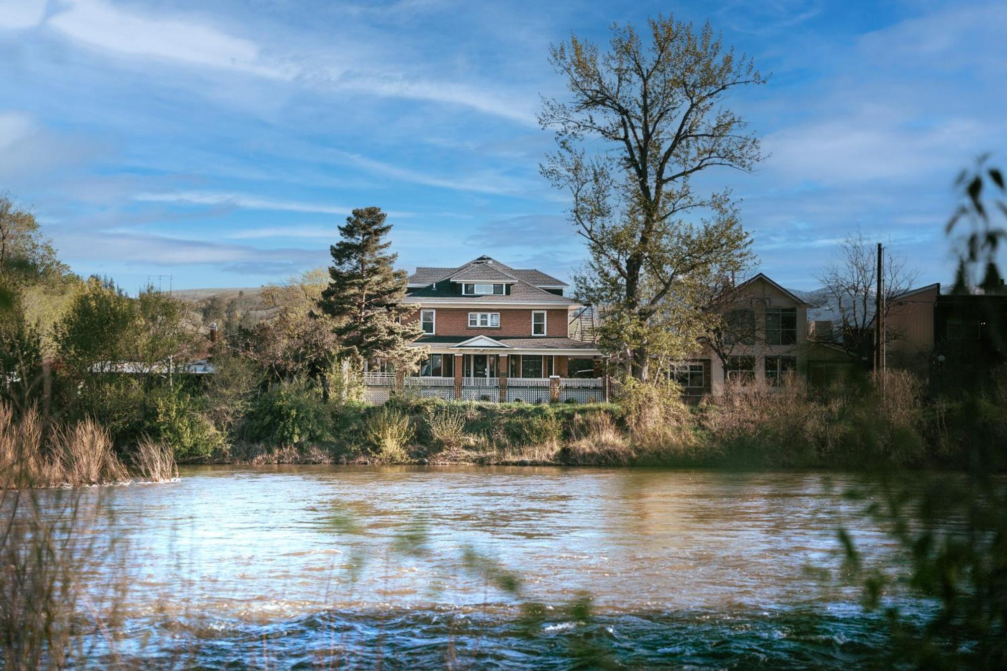 Goldsmith'S River Front Inn Missoula Esterno foto